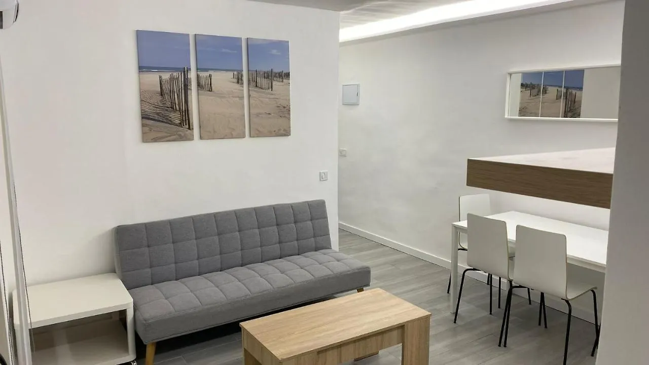 Fantastico Bajo Con Patio Junto A La Playa Apartment Malaga 0*,  Spain