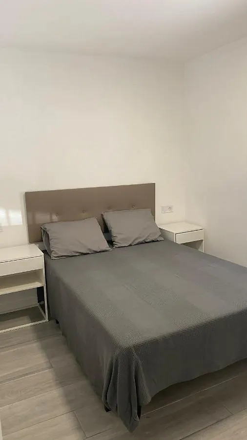 Fantastico Bajo Con Patio Junto A La Playa Apartment Malaga Spain